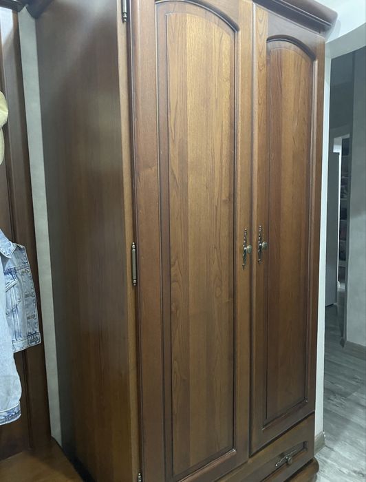 Продам мебель в прихожую из дерева