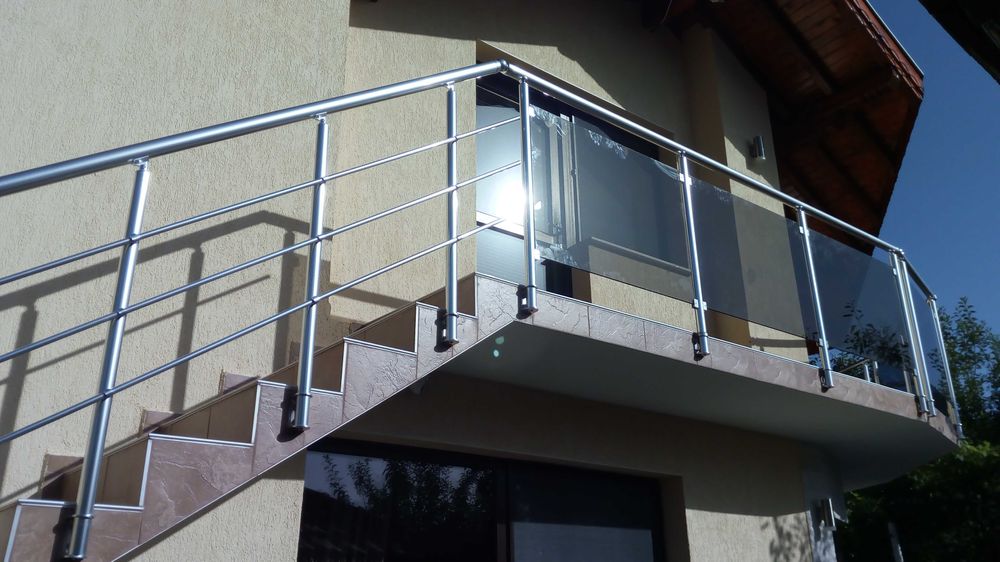 Здравите алуминиеви парапети.