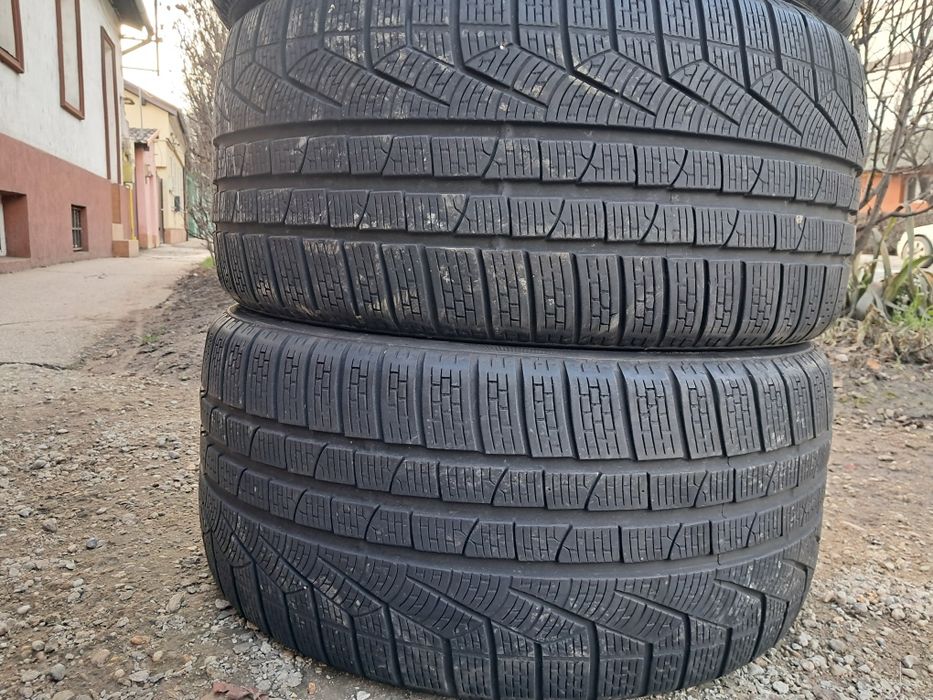 Anvelope second iarna 255 35 R19 Pirelli  6-7 mm