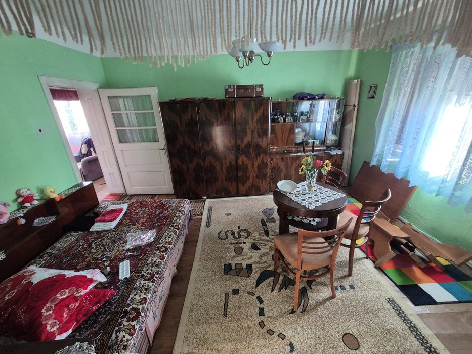 Casa cu gradina si anexe Lechinta