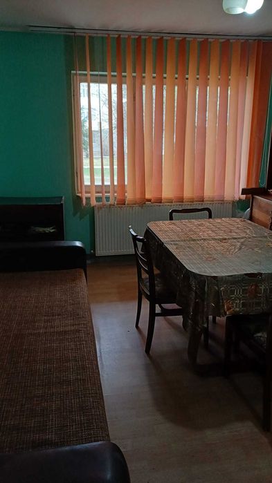 Vand apartament  2 camere