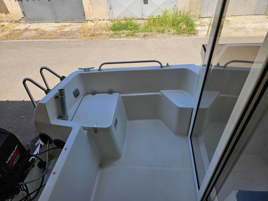 Barca cabinata Quicksilver 480