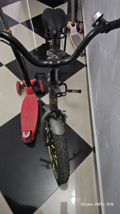 Продам велосипед и самокат