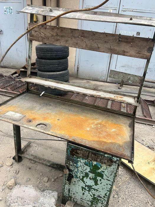 Железный стол для СТО