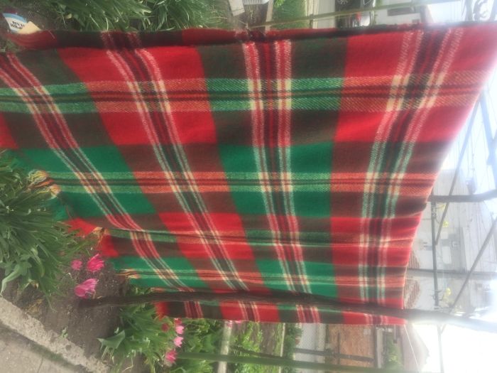 Губери , китеници , родопски одеала и тъкани пътеки