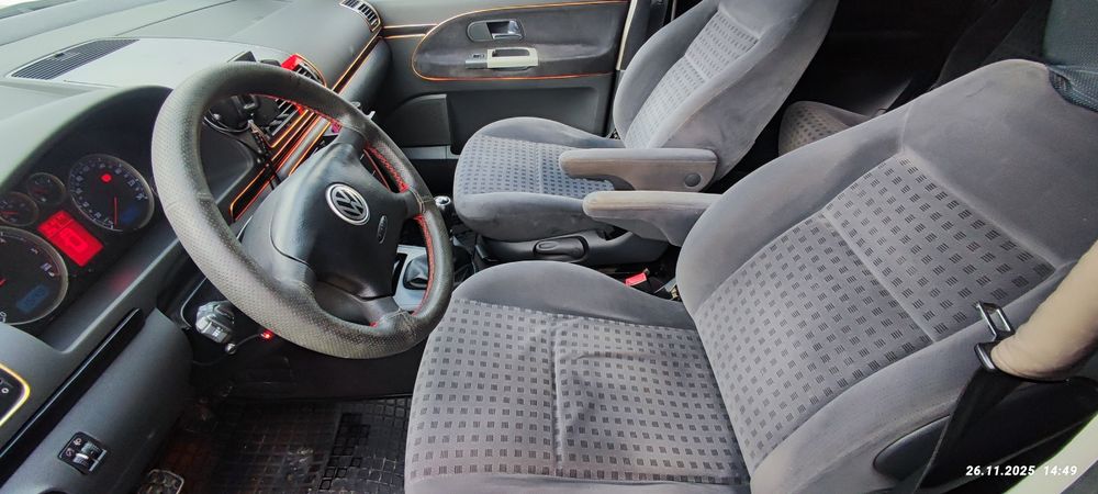 Vând VW Sharan 2003