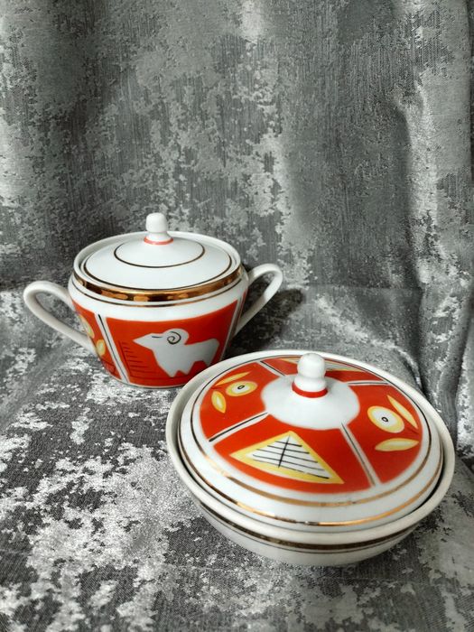 Чайный сервиз фарфоровый