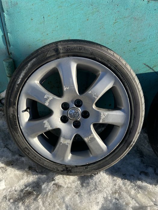 Продам шины с дисками на авенсис