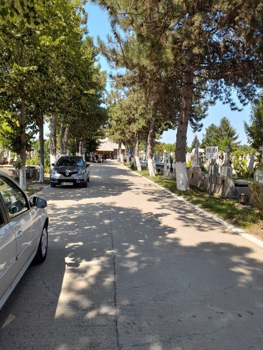 Vanzare loc de veci Cimitirul Ghencea 2