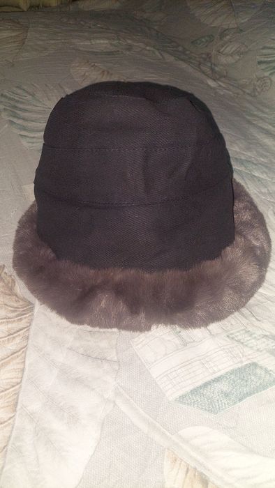 Зимняя шапка с мехом