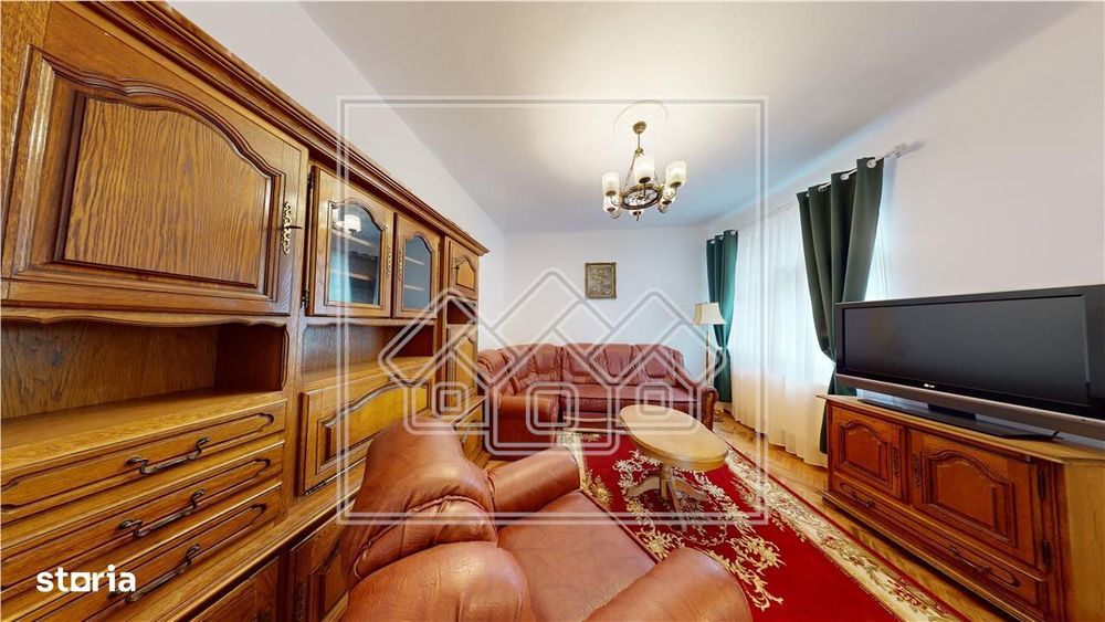 Ap. cu 2 camere si 40 mp de gradina, mobilat, Zona Centrala