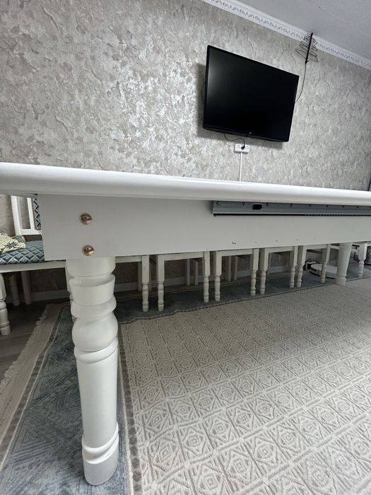 Продам длинный стол