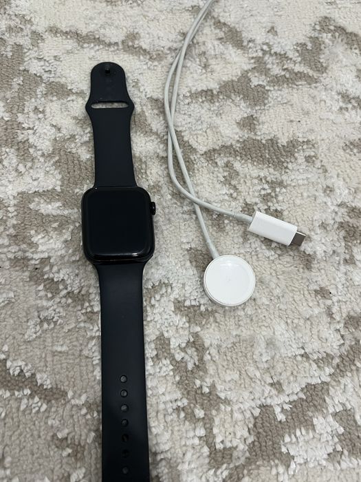 Apple Watch se 44мм
