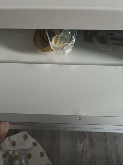 Comoda de tv alba lucioasa