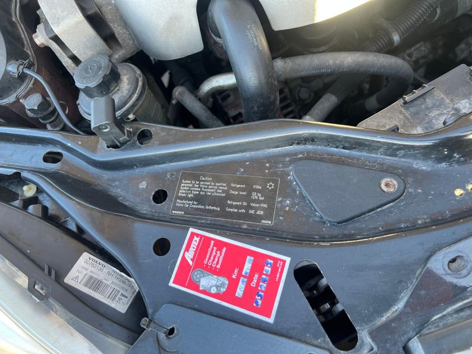 Vând volvo xc60 2009