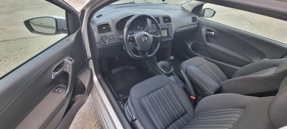 VOLKSWAGEN Polo 2015 — imagine 5