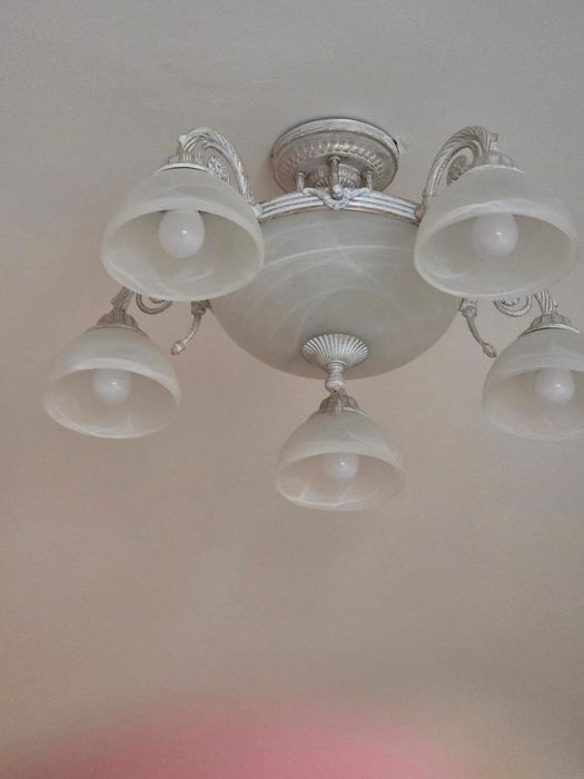 Люстра пятирожковая б/у