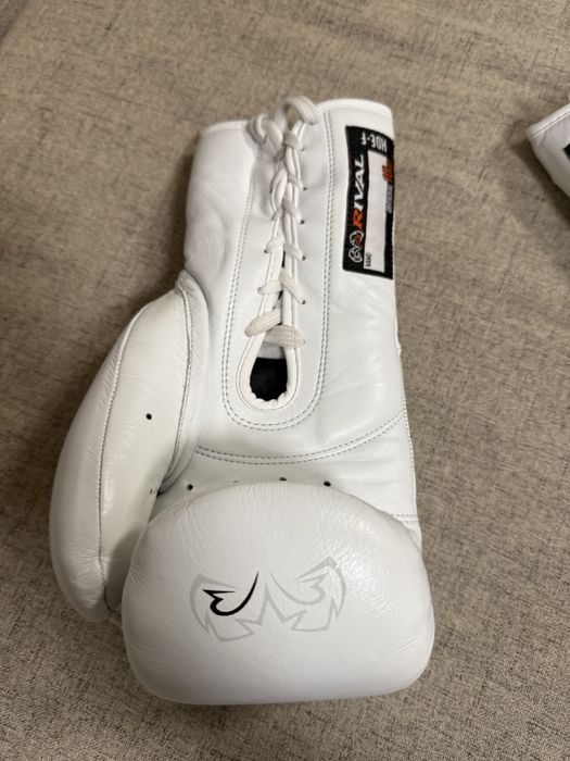 Боксови ръкавици RIVAL HDE-F 10 oz pro