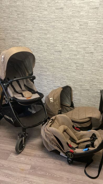 Продам коляску 3/1