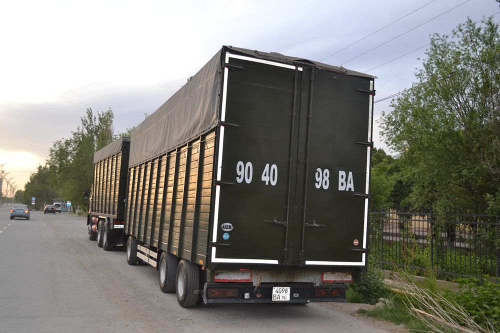 Qamaz pritsepi bilan sotiladi