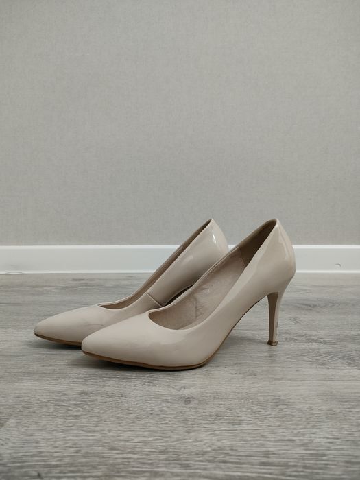 Продам туфли лодочки