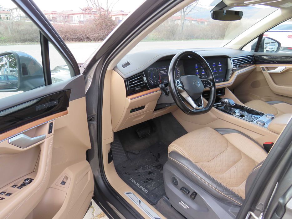 Volkswagen Touager 3.0TDI R-Line 2021г.