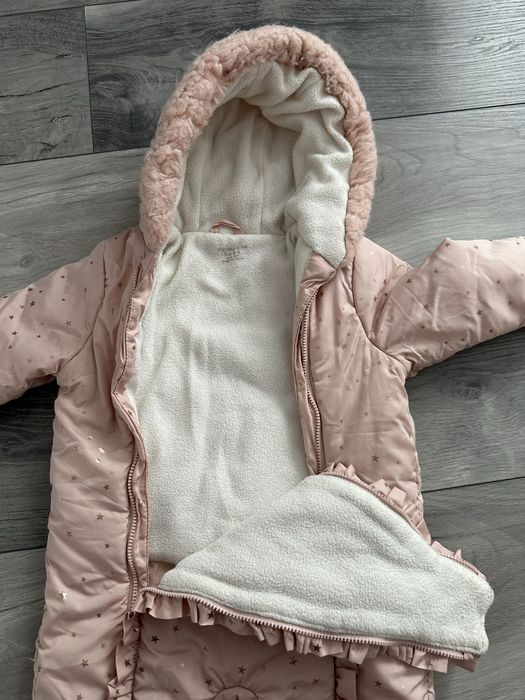 Vand combinezon marimea 74,pentru fetite!