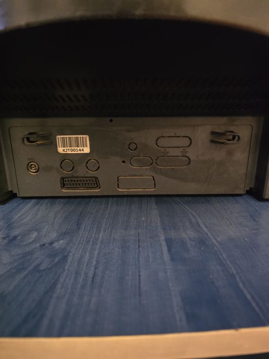 Televizor Schneider Model SCENRAO 218 UKA TV