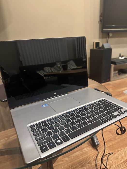 Продам ноутбук Acer R7 i core5