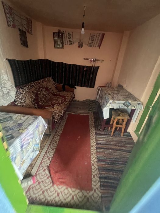 Inchiriez casa la tara la 40km