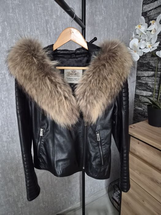 Дамско яке от естествена кожа и естествен косъм от лисица