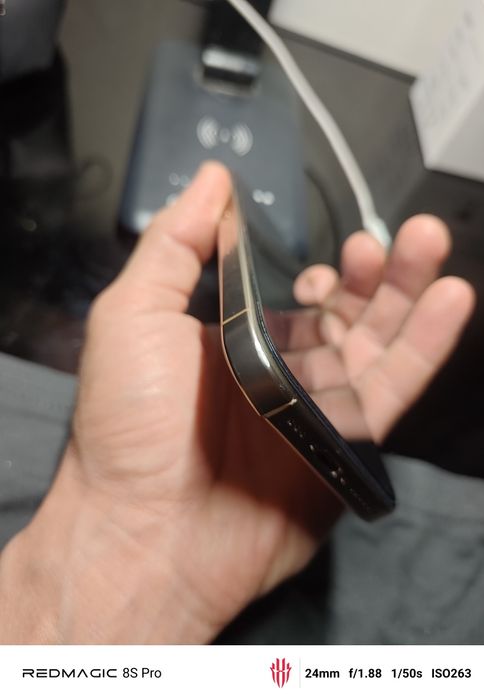 IPhone 16 Pro 256Gb desert