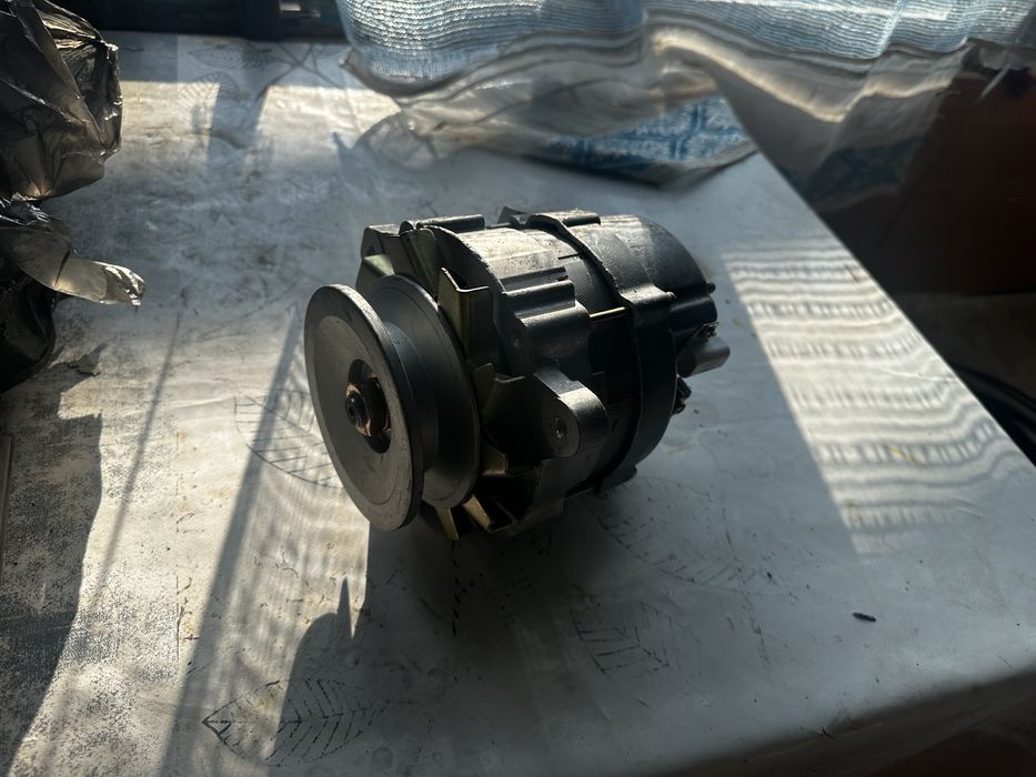 Зил 130 Генератор ПЕКАР 14в 65ампер