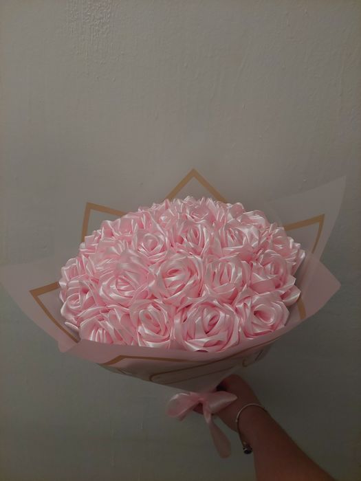 Вечни рози (сатенени рози)