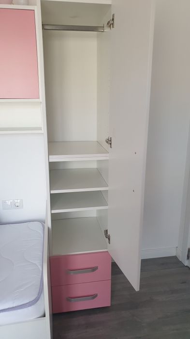 Vand mobila copii alb-roz stare buna