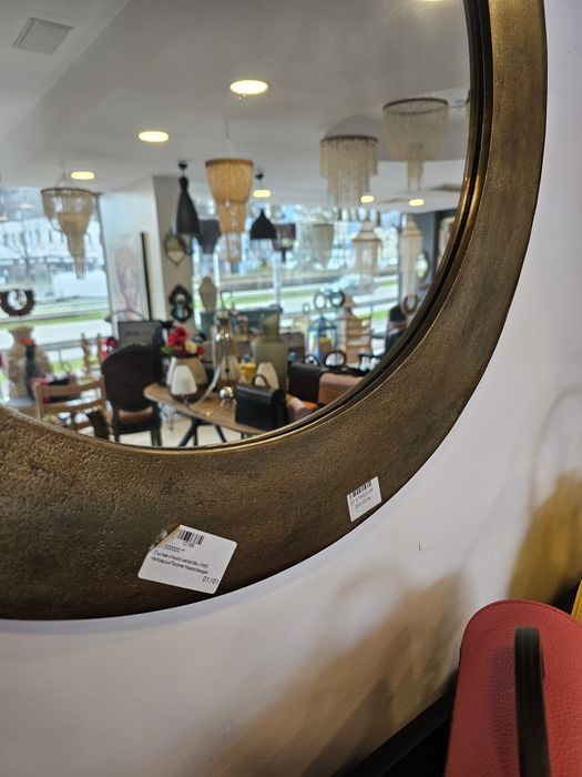 Огледало с масивна метална ръчно кована рамка от  цветен метал