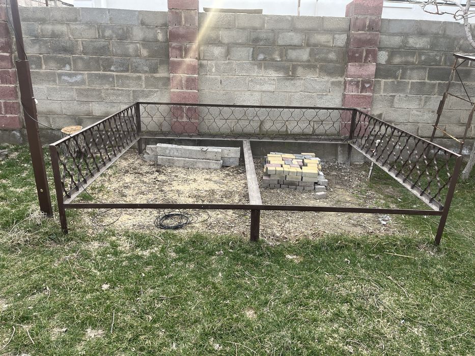 Продам тапчан железный