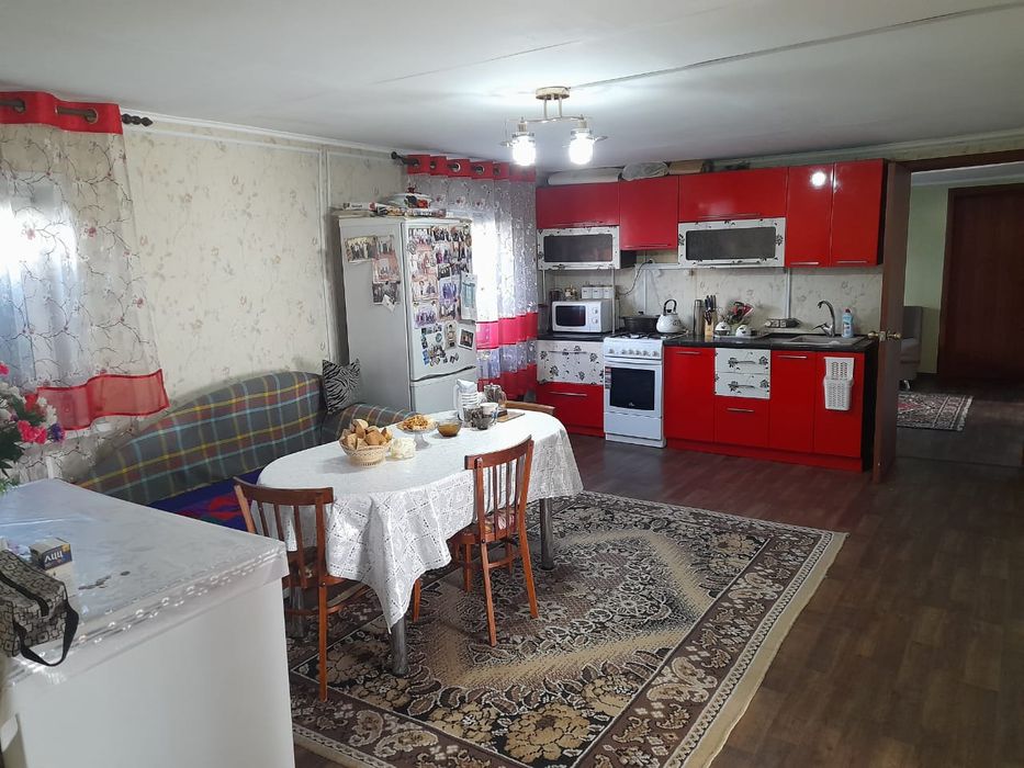 Продам дом в микрорайоне Береке