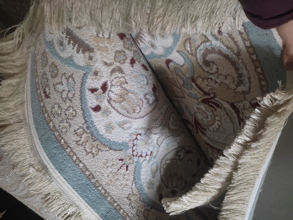 Продам Ковёр 6 на 3