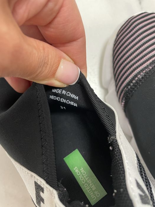 Обувки Бенетон черни