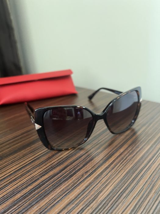 Дамски слънчеви очила Guess