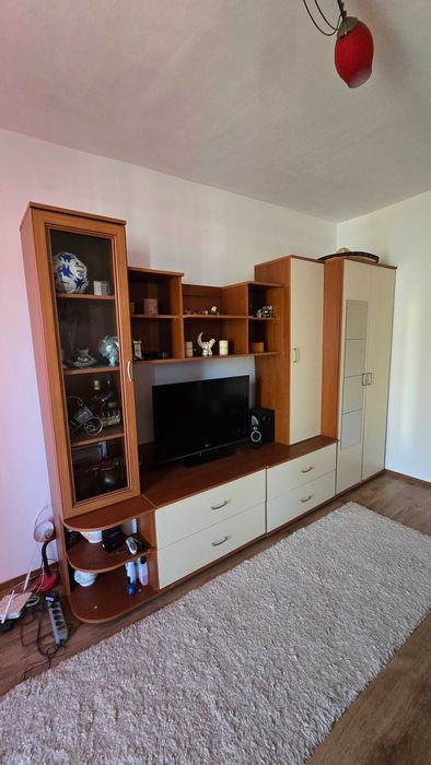 Mobila living si canapea extensibila