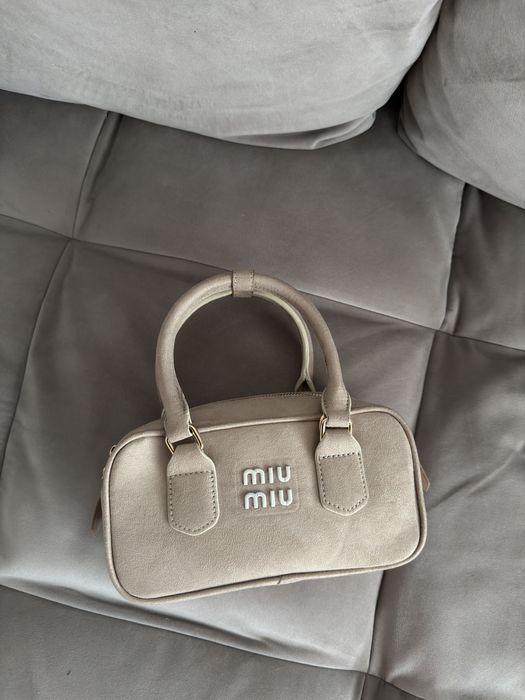 Geanta Miu Miu noua