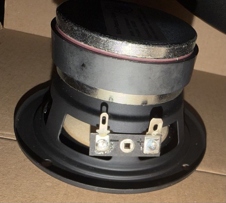 Difuzoare medii Micro-Precision 5-Series