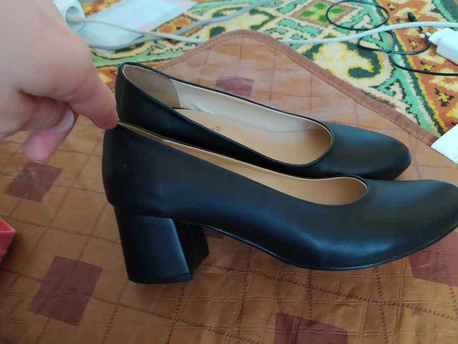 Черные матовые туфли
