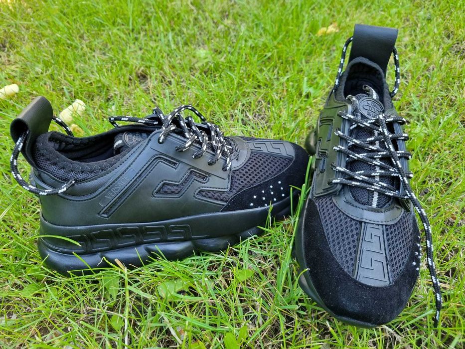 Versace Chain Reaction black unisex