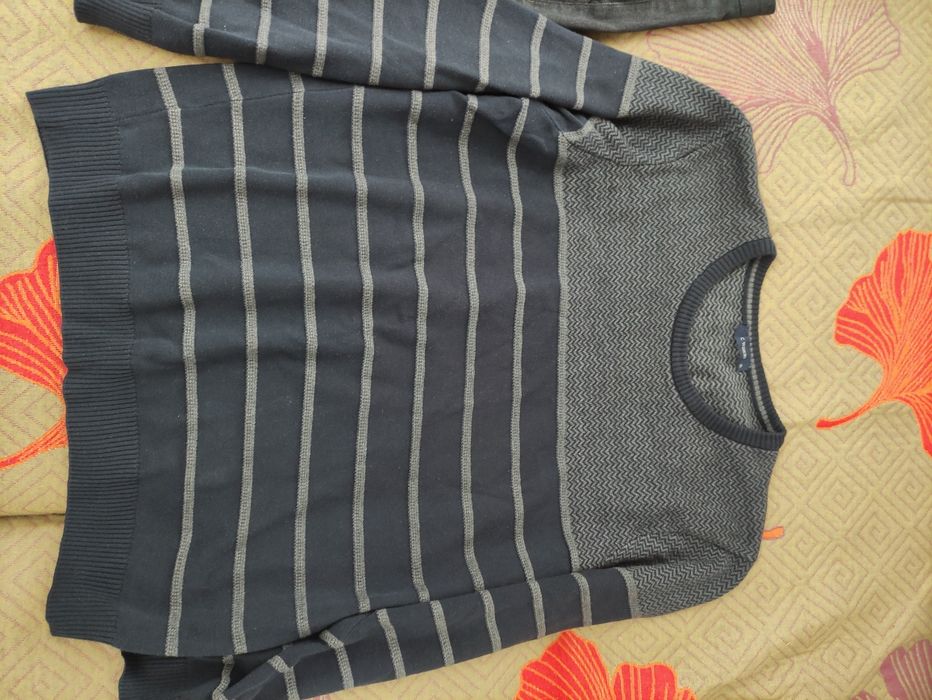 Две кофты мужские