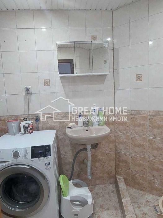 Дава се под наем Тристаен апартамент в Търговище, Център - 65 кв.м за 306 € - Снимка #11