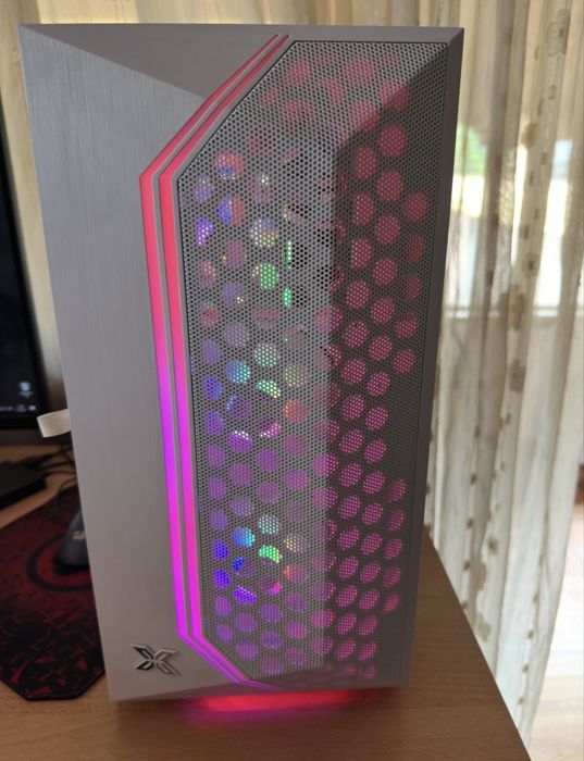 Продавам геймърски компютър/PC