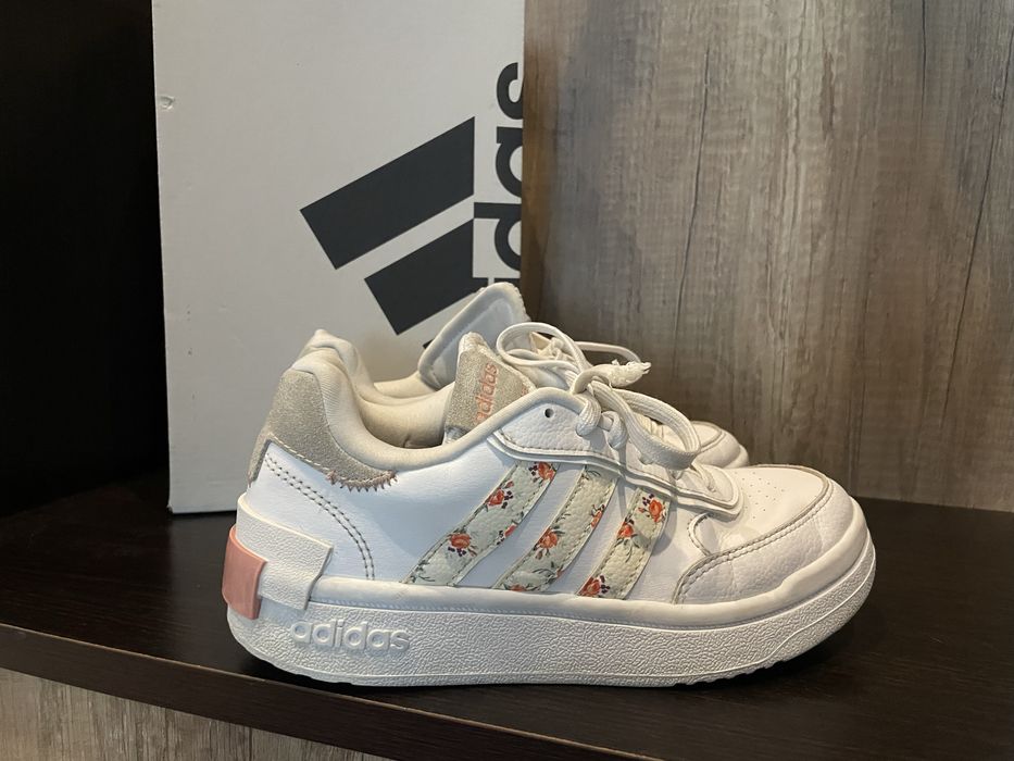 Адидас маратонки